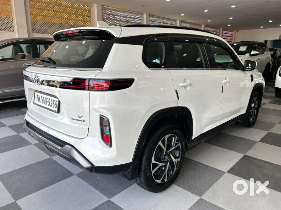 Toyota Urban Cruiser Hyryder 1.5 V Neo Drive At, 2023, Petrol