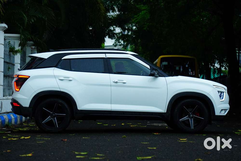 Hyundai Creta 1.5 S Plus Knight Petrol Dual Tone, 2022, Petrol