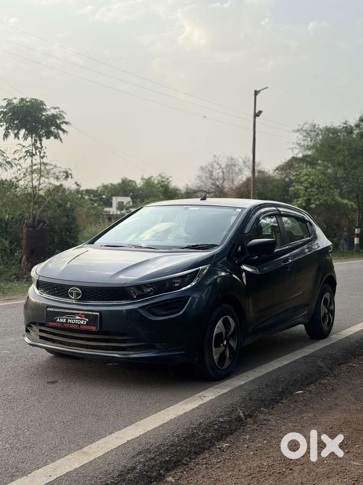 Tata Altroz 1.2 Xe, 2020, Petrol