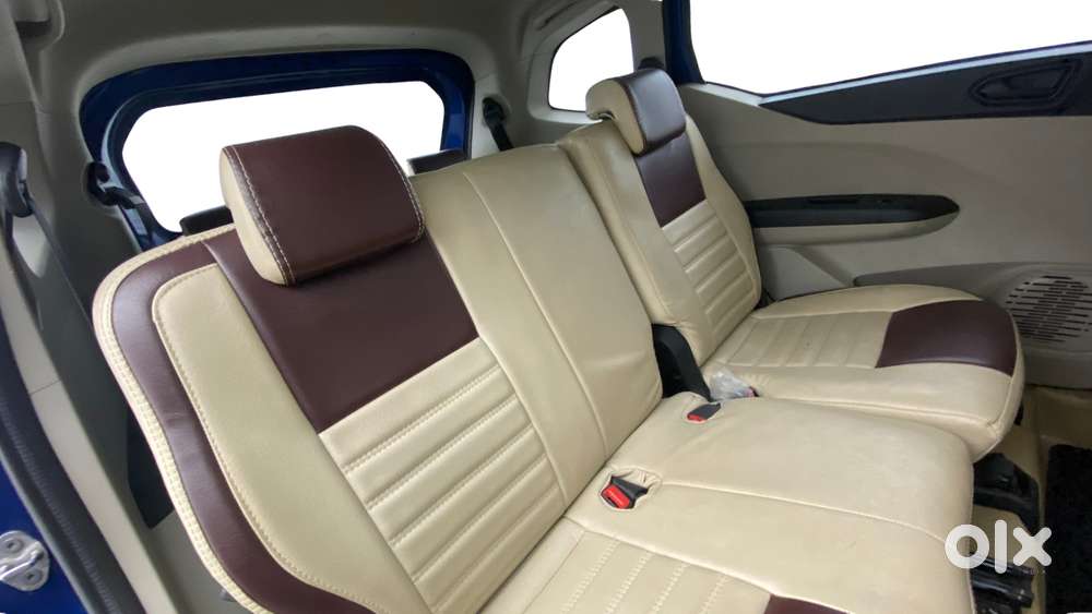 Renault Triber Rxt, 2023, Petrol