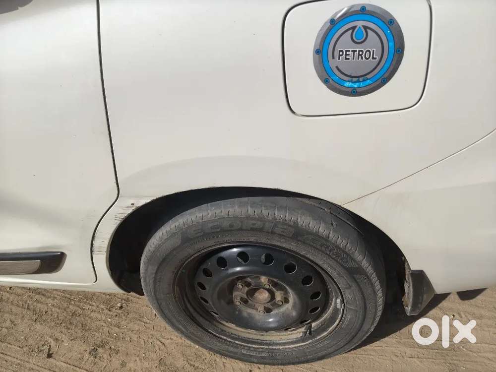 Maruti Suzuki Ertiga 2024 Petrol 70000 Km Driven