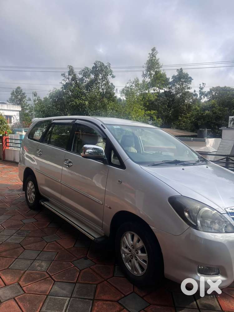 Toyota Innova Diesel 2011