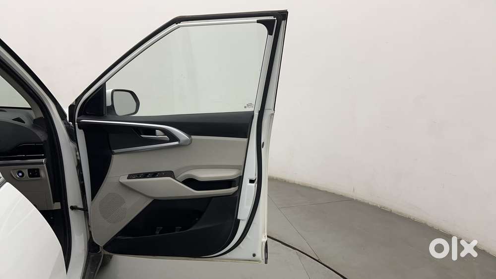 Kia Carens 1.4 Prestige 7 Str, 2022, Petrol