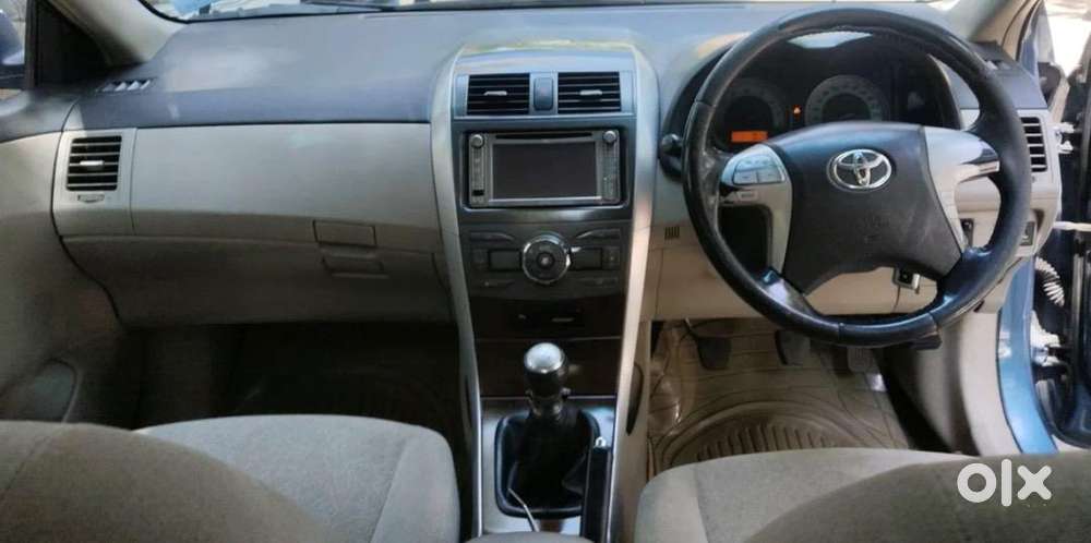 Toyota Corolla Altis 2012 Petrol Well Maintained