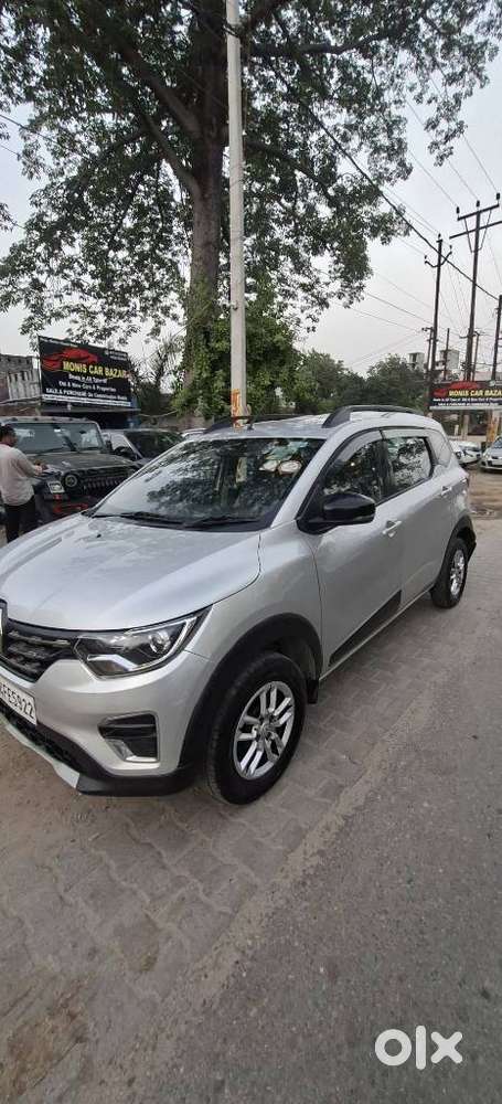 Renault Triber Rxt, 2022, Petrol