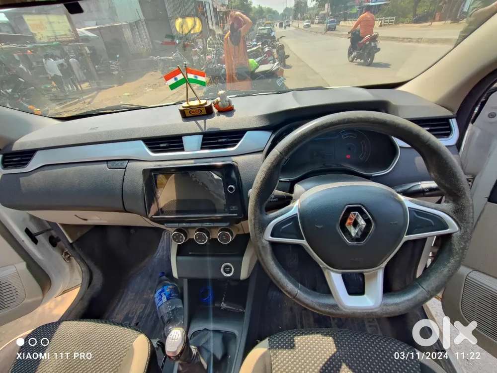 Renault Triber 1.0 Rxz 2021 Variant