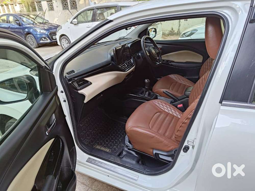 Toyota Glanza 2025 V Mt Petrol Opt Hybrid Just Run 9600 Kms