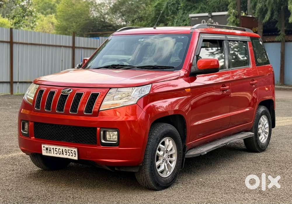 Mahindra Tuv 300 Mhawk100 T8, 2017, Petrol