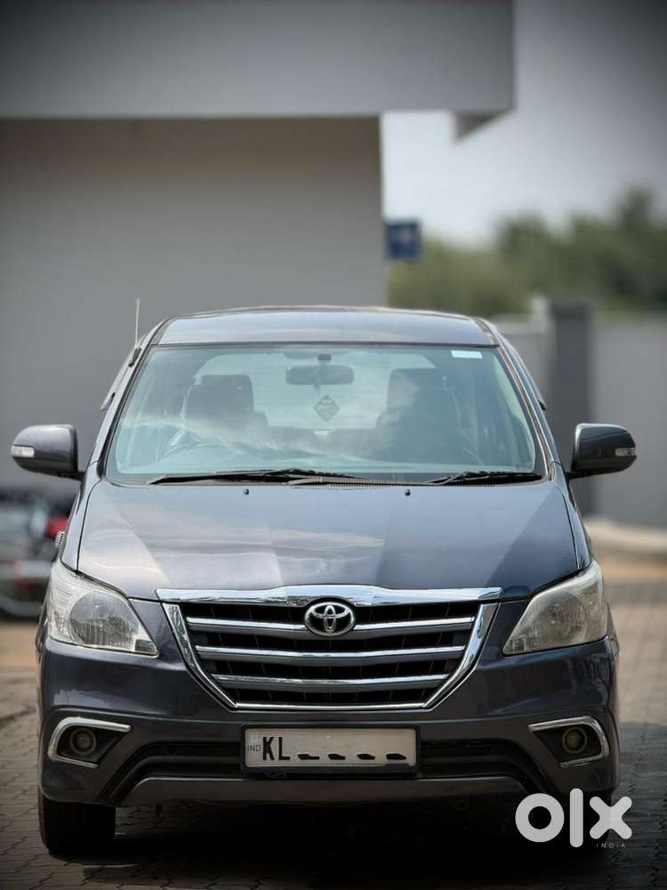 Toyota Innova 2011