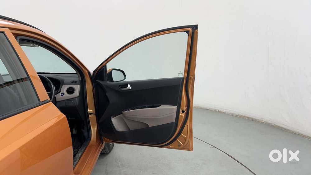 Hyundai Grand I10 1.2 Kappa Vtvt Asta (o) At, 2016, Petrol