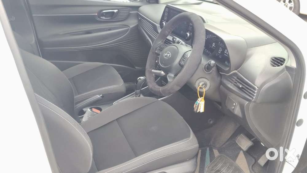 Hyundai I20 Sportz 1.2 Ivt, 2023, Petrol