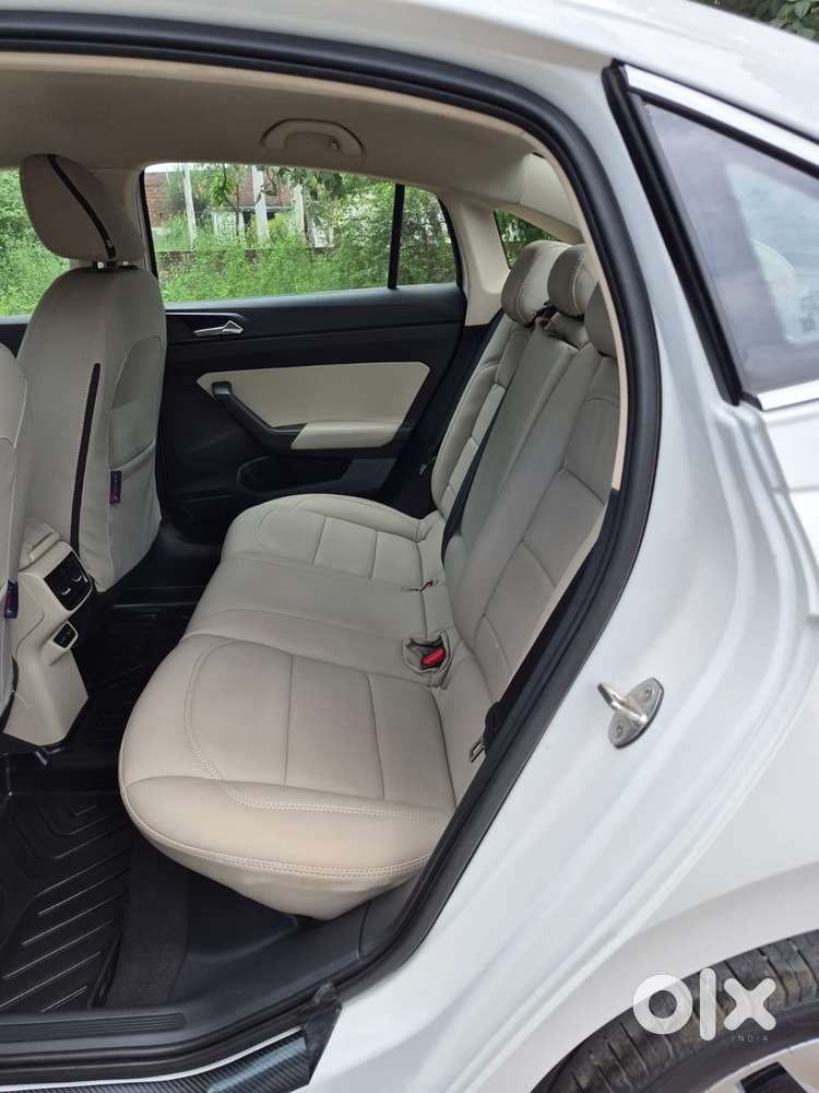 Skoda Slavia 1.0 Ambition Tsi At, 2023, Petrol