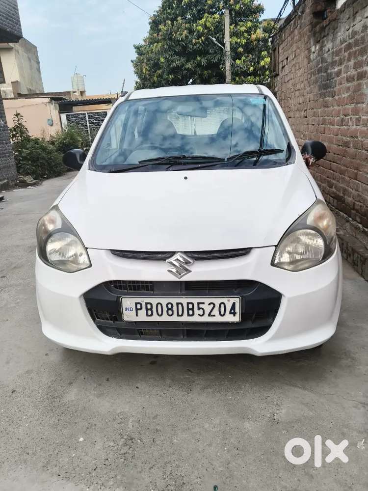 Model=(alto 800 Lxi) Colour=(sup White )body Type=(saloon)