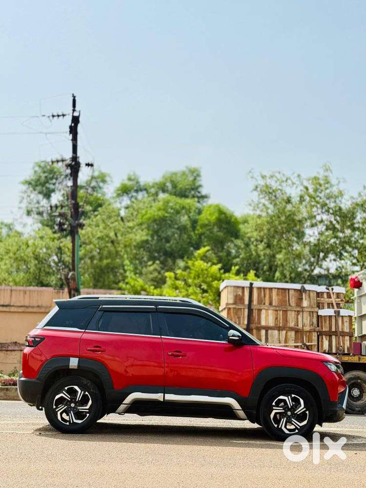 Maruti Suzuki Brezza 1.5 Zxi Smart Hybrid Dual Tone, 2023, Petrol