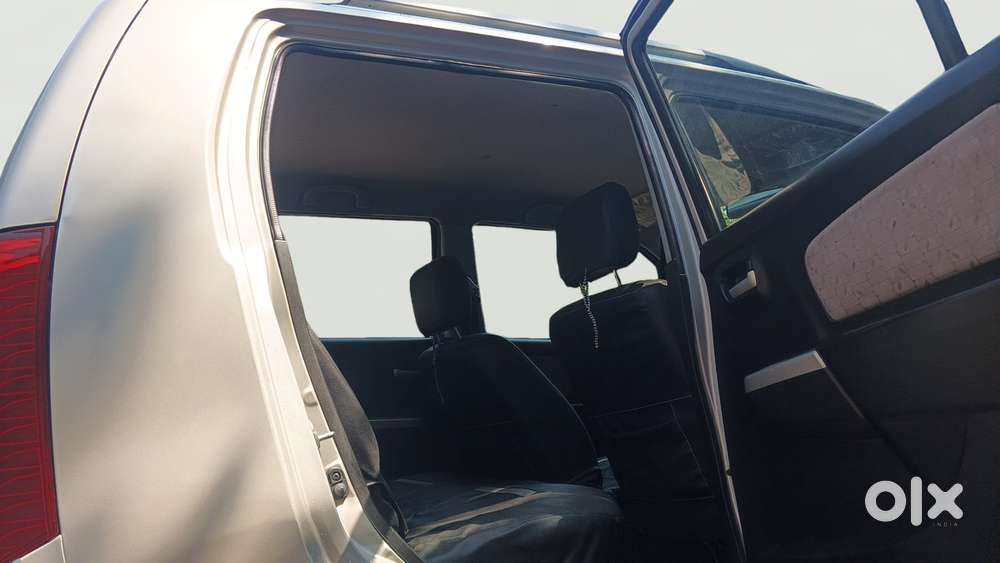 Maruti Suzuki Wagon R 1.0 Vxi Amt, 2016, Petrol