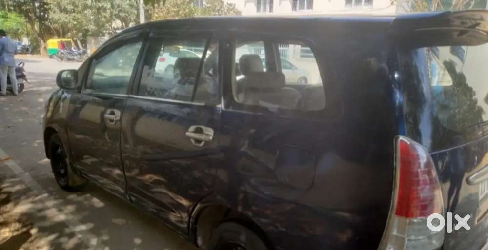 Toyota Innova Hycross 2007