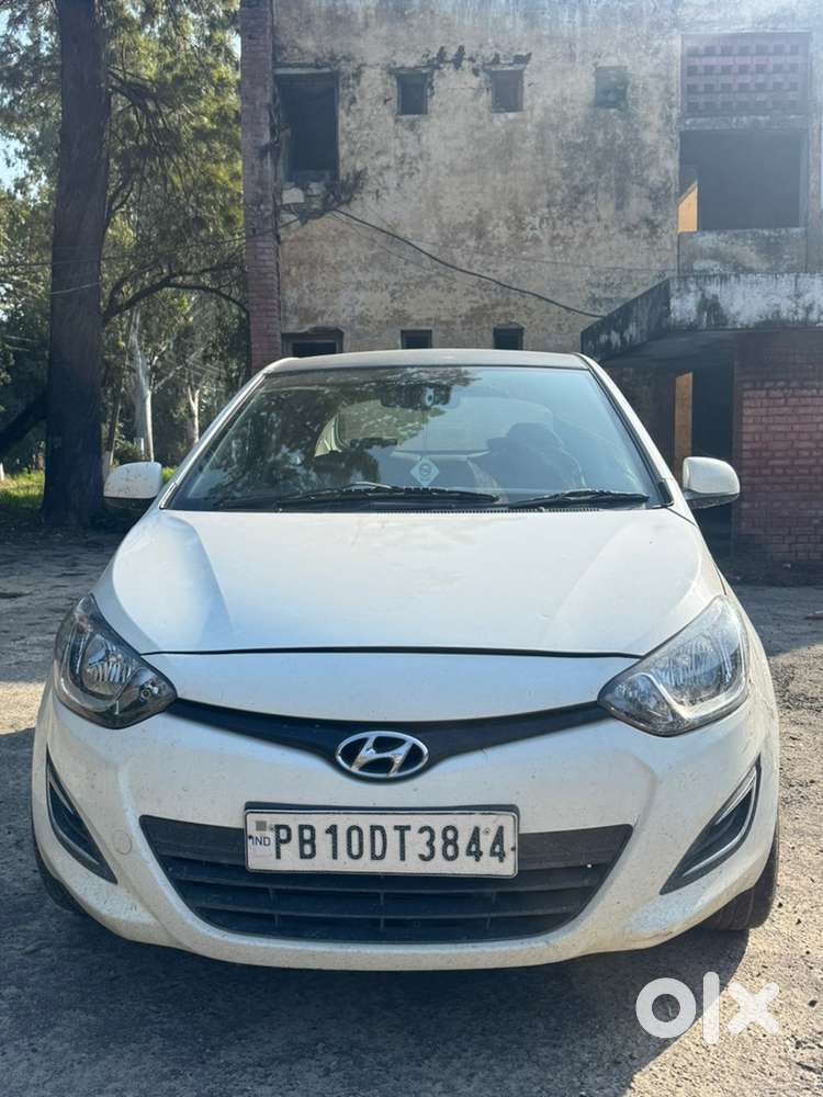 Hyundai I20 2012 Diesel 125000 Km Driven