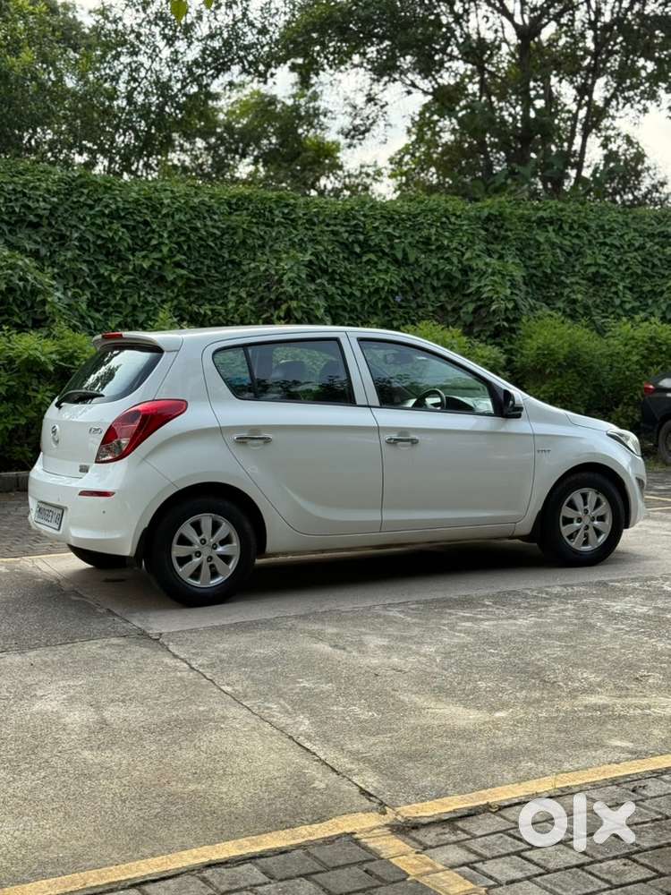 Hyundai I20 Asta 2014 Petrol Car Only Serviced By Hundai