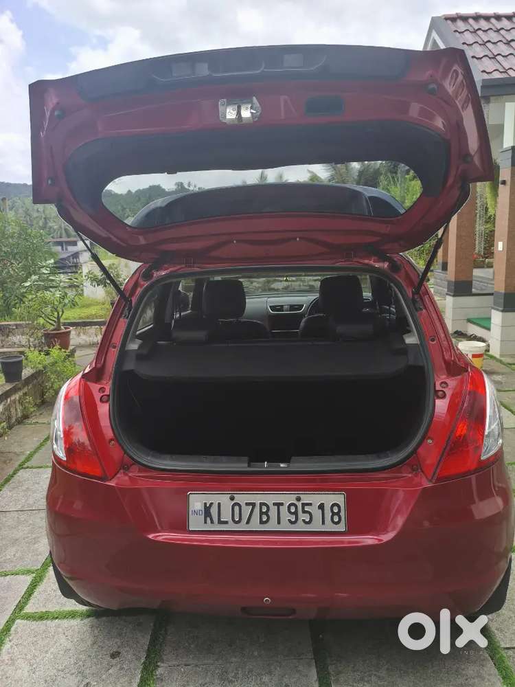Maruti Suzuki Swift Vxi 2012