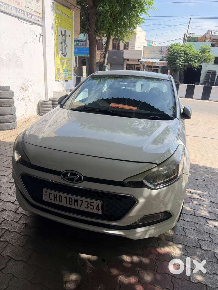 Hyundai I20 Petrol 100000 Km Driven