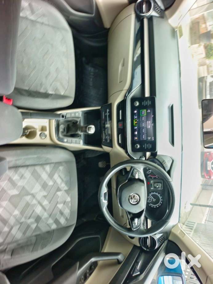 Skoda Slavia Ambition 1.0l Tsi Mt, 2023, Petrol