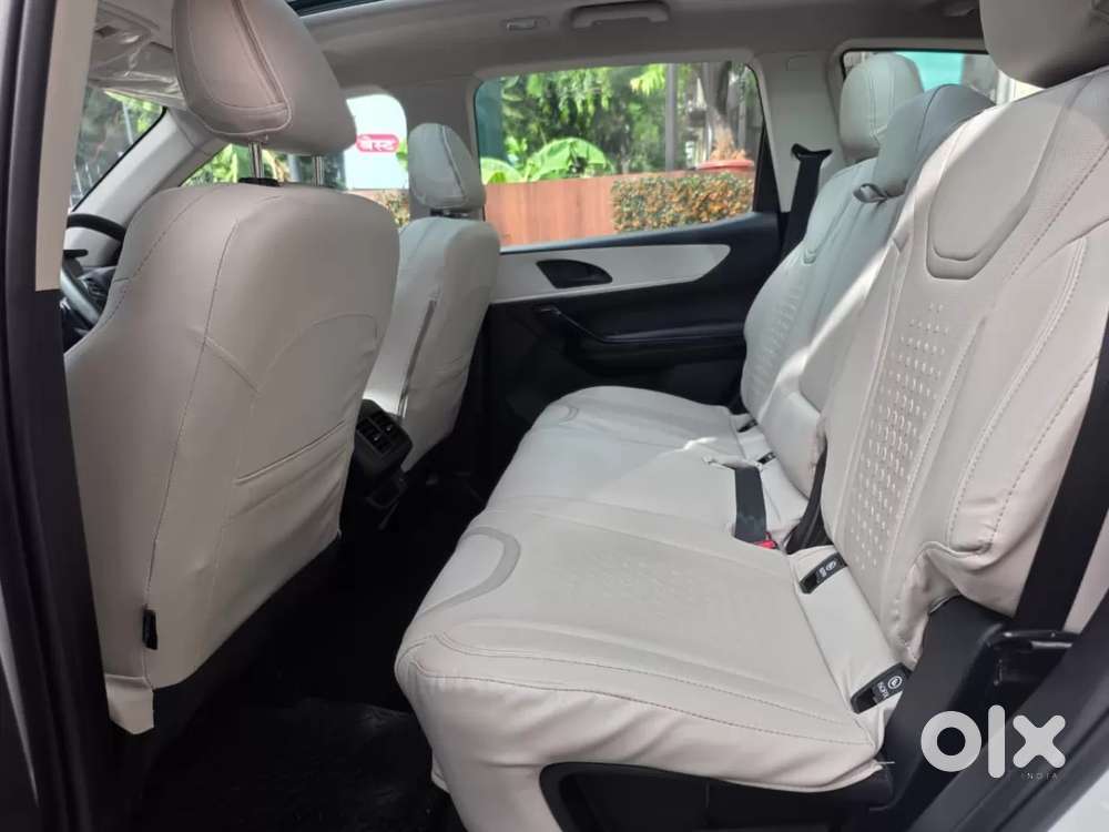 Mahindra Xuv700 2.2 Ax 5 Diesel Mt 7 Str, 2024, Diesel