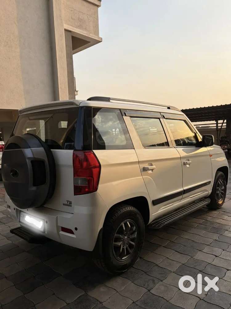Mahindra Tuv 300 2017