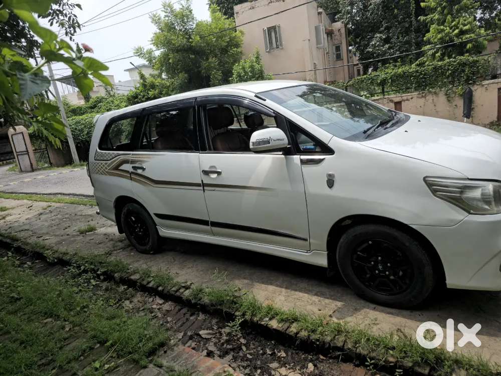 Toyota Innova 2.5 2015