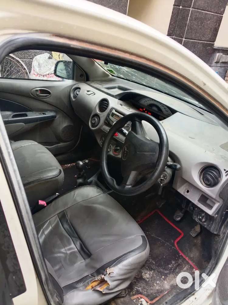 Toyota Etios Xclusive Petrol 2011
