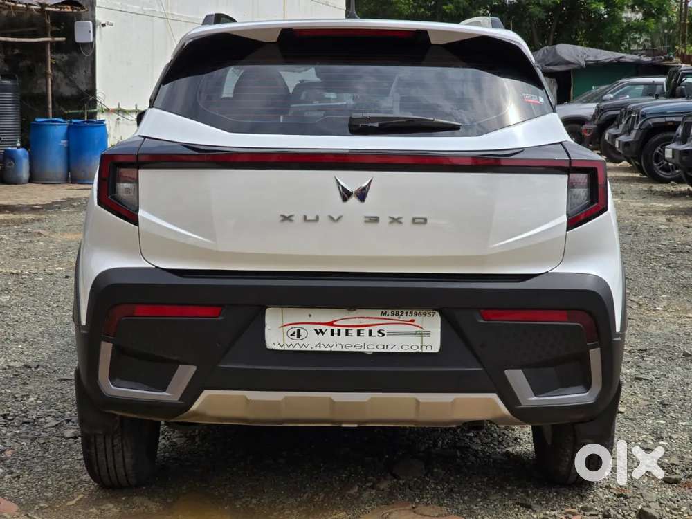 Mahindra Xuv 3xo Ax5l 1.2 Petrol At, 2025, Petrol