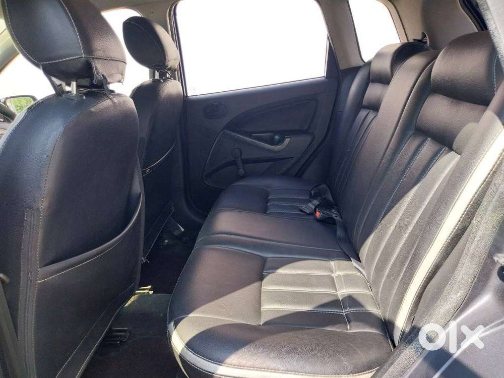 Ford Figo 2010-2012 Petrol Lxi, 2011, Petrol