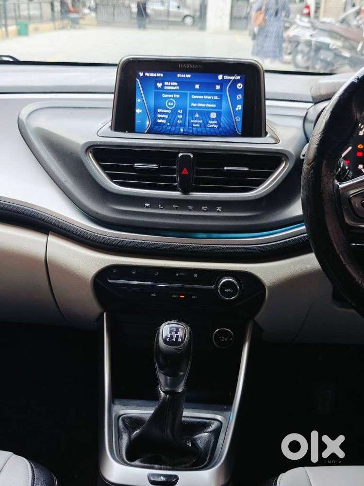 Tata Altroz Xz, 2023, Petrol
