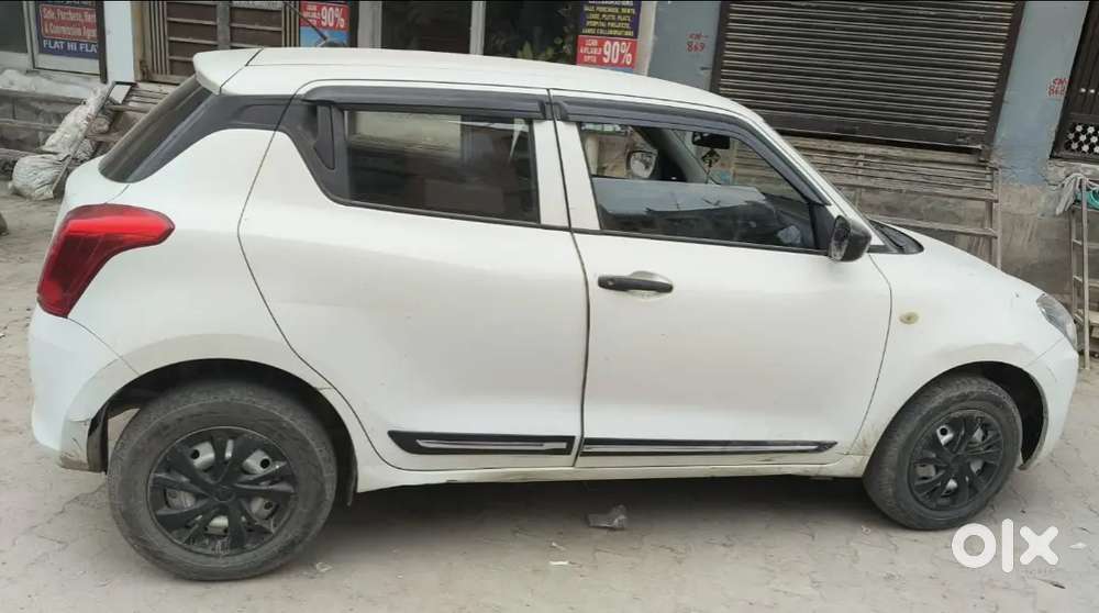 2022 Maruti Suzuki Swift Vxi Ags