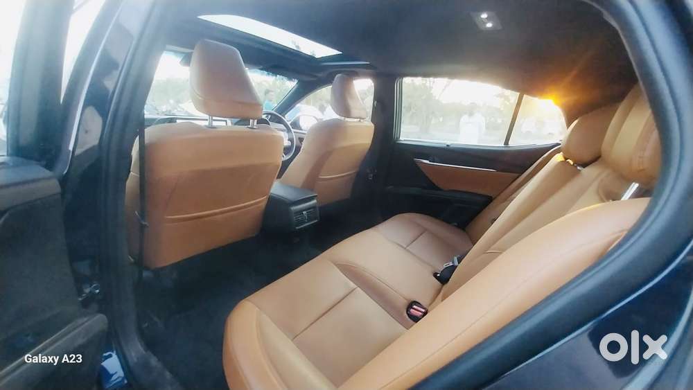 Toyota Camry Hybrid, 2025, Petrol
