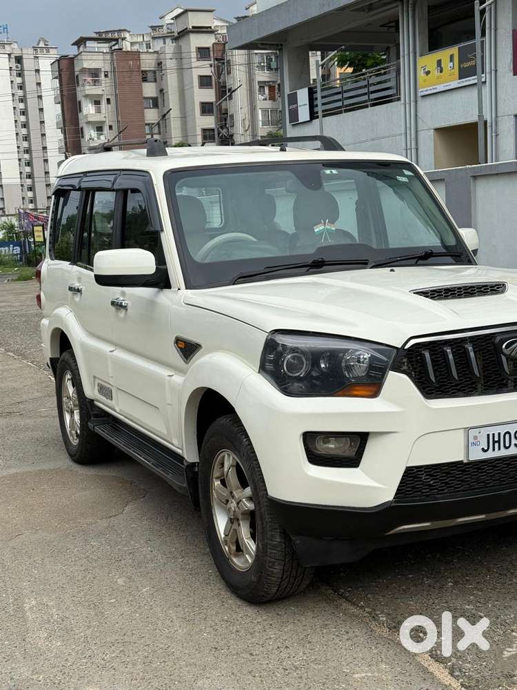 Mahindra Scorpio S10, 2017, Diesel