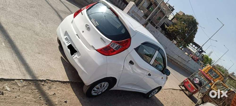 Hyundai Eon 2015 Petrol Well Maintained
