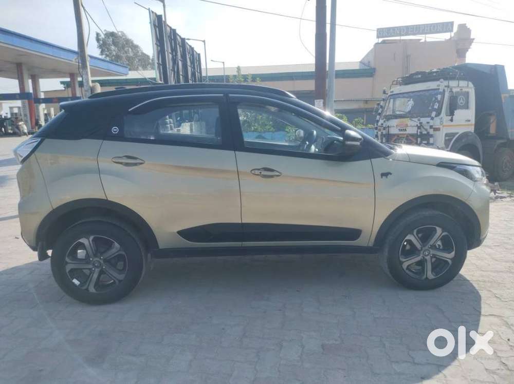 Tata Nexon Amt Xza Plus, 2023, Petrol