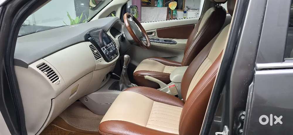 Toyota Innova 2.5 Diesel 8-seater 2014 Model