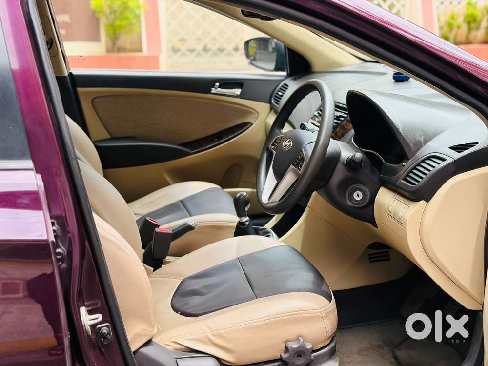 Hyundai Verna Fluidic 1.6 Vtvt Sx, 2013, Petrol