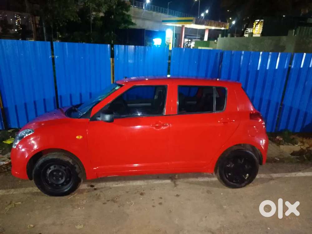 Maruti Suzuki New-gen Swift 2006 Petrol 130000 Km Driven