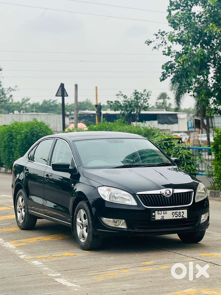 Skoda Rapid 1.6 Mpi Ambition, 2015, Diesel