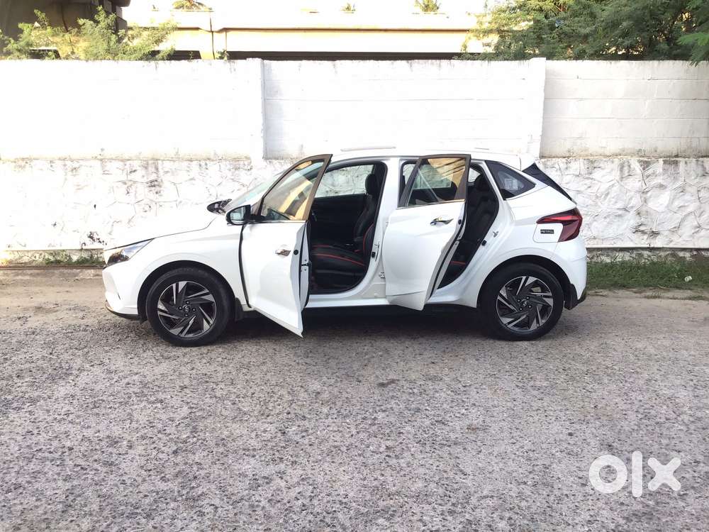 Hyundai I20 Asta (o) 1.0 Turbo Dct, 2022, Petrol