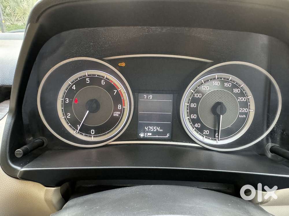 Maruti Suzuki Swift Dzire Vxi Optional, 2020, Petrol