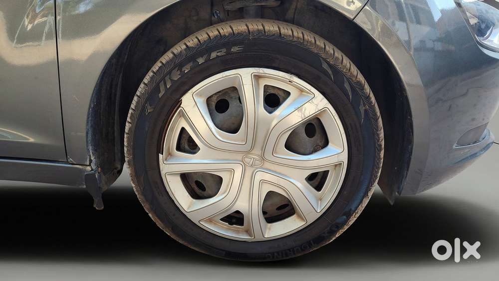 Tata Altroz 1.2 Xt, 2022, Petrol
