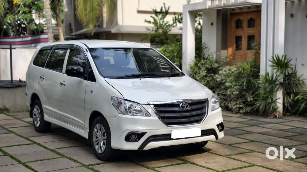 Toyota Innova 2015 - 2016 Register Diesel 1,40 Km Driven