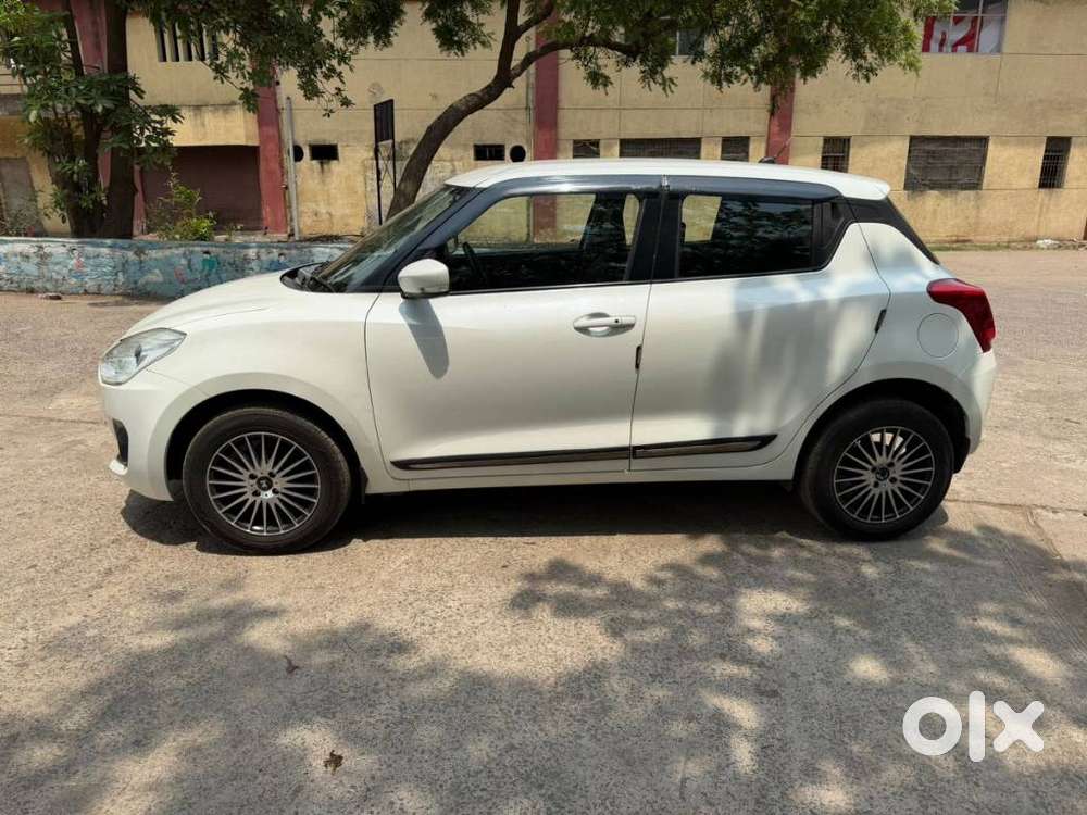 Maruti Suzuki Swift Amt Vvt Zxi, 2020, Petrol