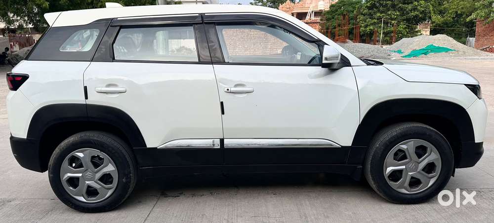 Maruti Suzuki Brezza 1.5 Lxi Cng, 2025, Cng & Hybrids