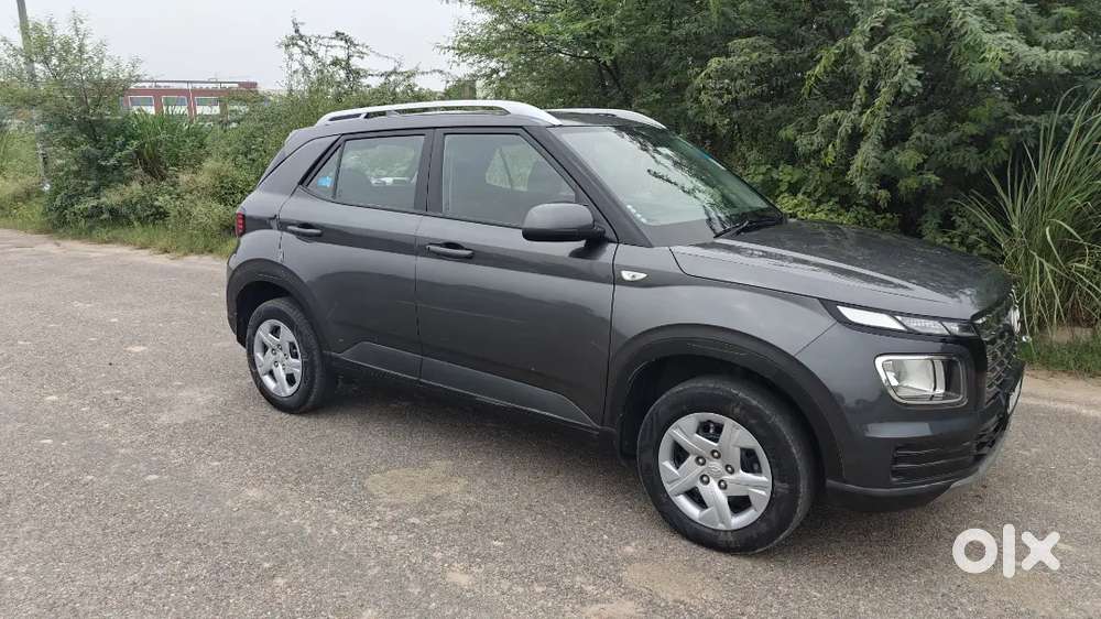 Hyundai Venue S 1.2 Petrol  Dec 2022  1st Owner  40,000 Km