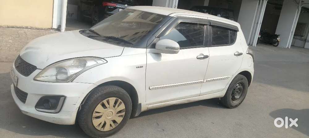 Maruti Suzuki Swift 2013 Diesel 128000 Km Driven