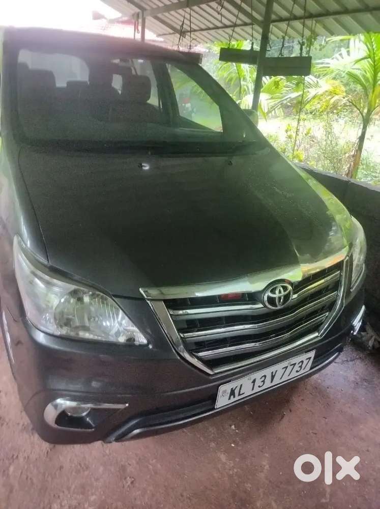 Toyota Innova 2011 Diesel 250000 Km Driven